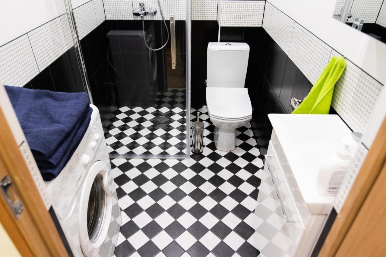 Hot Ernestines Iela 7-7 Enjoy The Feel Of And History! Appartement Riga